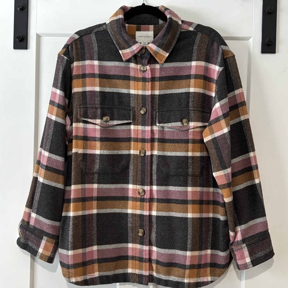 LIKE NEW American Eagle flannel